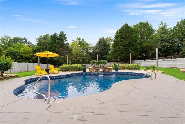 820 Nob Ridge Drive, Marietta, GA 30064