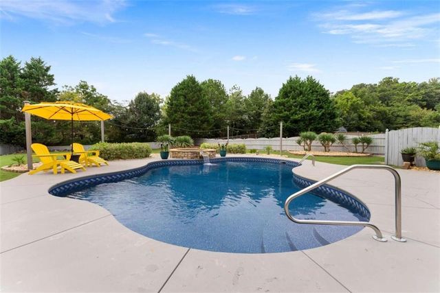 820 Nob Ridge Drive, Marietta, GA 30064