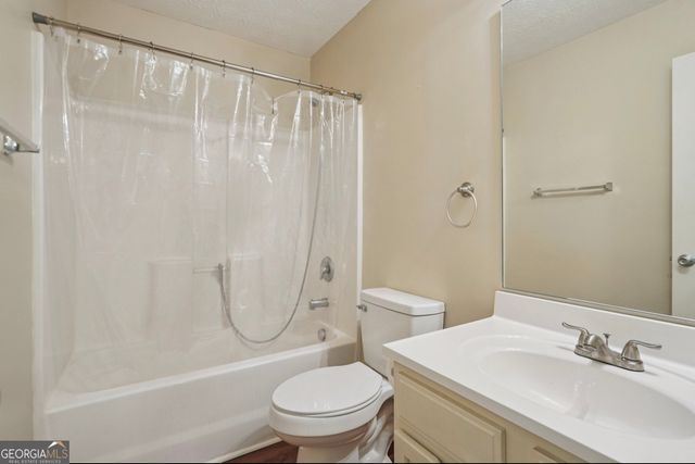 86 Esther Lane, Grantville, GA 30220