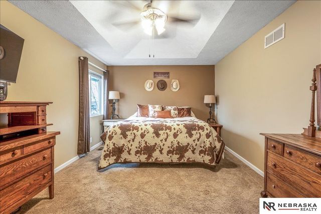 8406 S 142 Avenue, Omaha, NE 68138