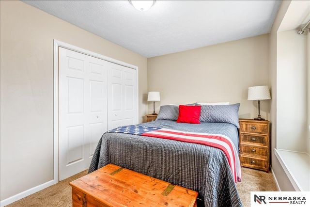 8406 S 142 Avenue, Omaha, NE 68138