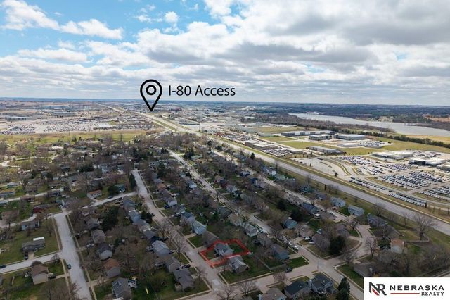 8406 S 142 Avenue, Omaha, NE 68138