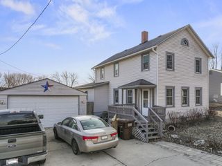 109 E Cherokee Avenue, Shabbona, IL 60550