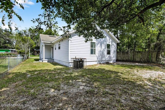 916 24TH Street W, Jacksonville, FL 32209