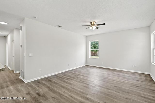 916 24TH Street W, Jacksonville, FL 32209