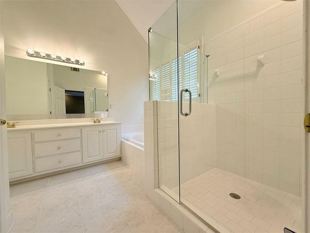 1147 Oakhurst Trail, Lawrenceville, GA 30043