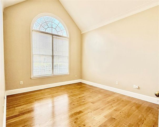 1147 Oakhurst Trail, Lawrenceville, GA 30043