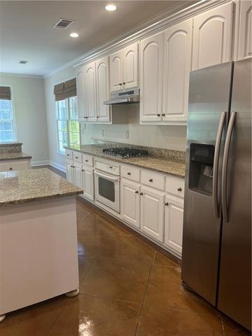 1147 Oakhurst Trail, Lawrenceville, GA 30043