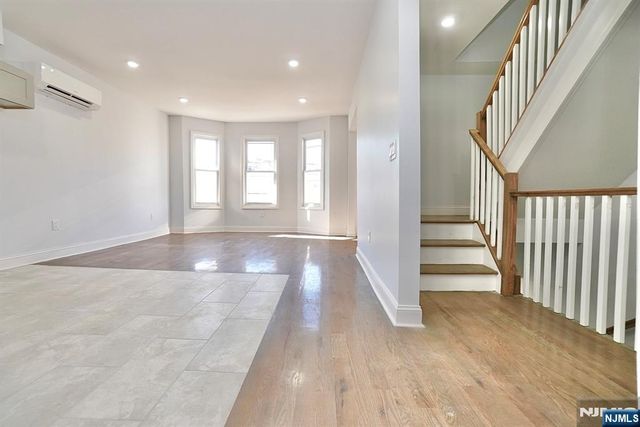 216 Peshine Avenue, Newark, NJ 07108