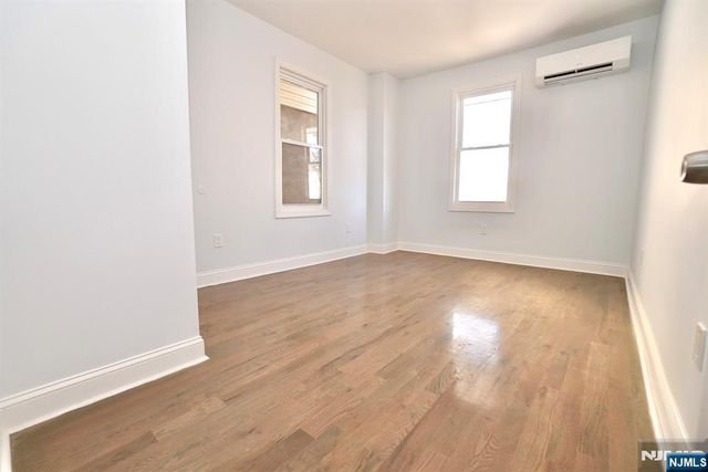 216 Peshine Avenue, Newark, NJ 07108