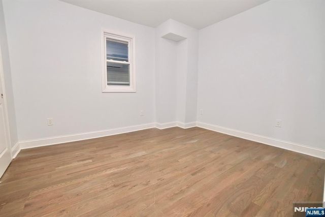 216 Peshine Avenue, Newark, NJ 07108