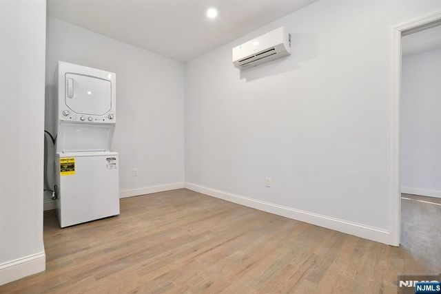 216 Peshine Avenue, Newark, NJ 07108