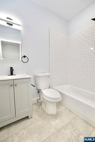 216 Peshine Avenue, Newark, NJ 07108