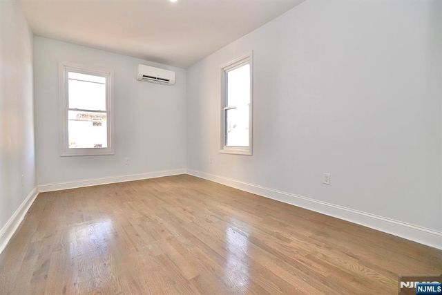 216 Peshine Avenue, Newark, NJ 07108