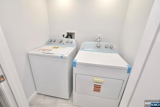 216 Peshine Avenue, Newark, NJ 07108