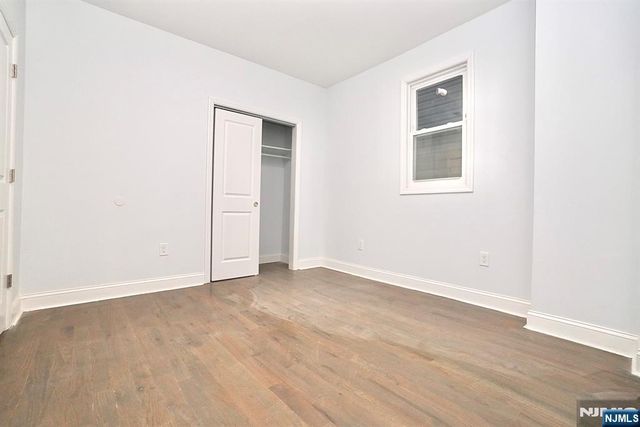 216 Peshine Avenue, Newark, NJ 07108