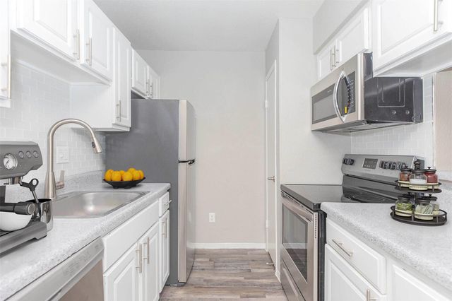 21717 Inverness Forest Boulevard 710, Houston, TX 77073