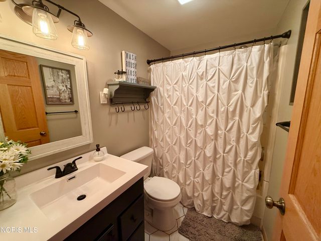 21630 W Trowbridge Road, Martin, OH 43445