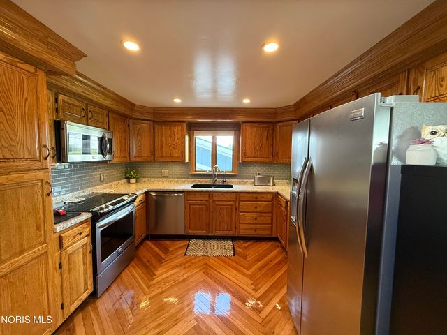 21630 W Trowbridge Road, Martin, OH 43445