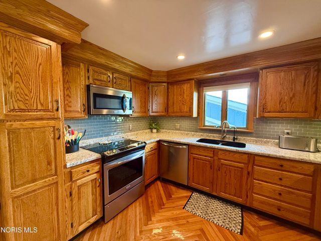 21630 W Trowbridge Road, Martin, OH 43445