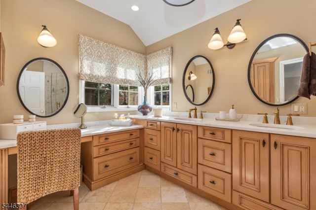 567 Lawrence Ave, Westfield Town, NJ 07090