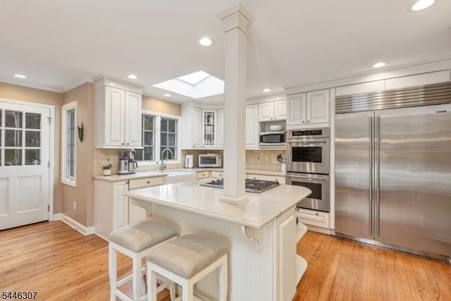 567 Lawrence Ave, Westfield Town, NJ 07090