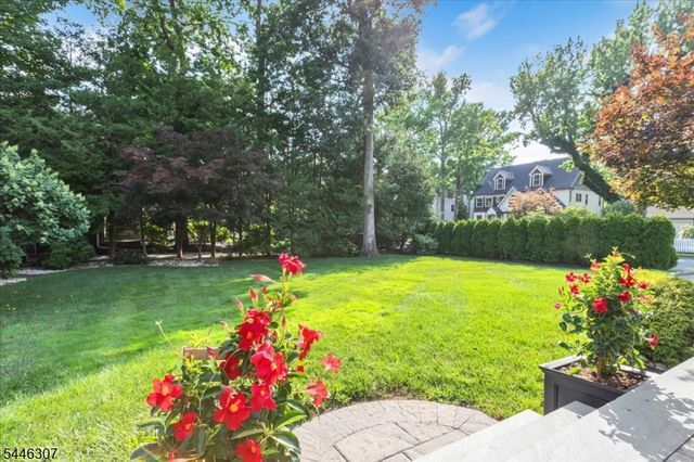 567 Lawrence Ave, Westfield Town, NJ 07090