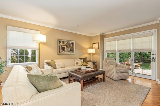 567 Lawrence Ave, Westfield Town, NJ 07090