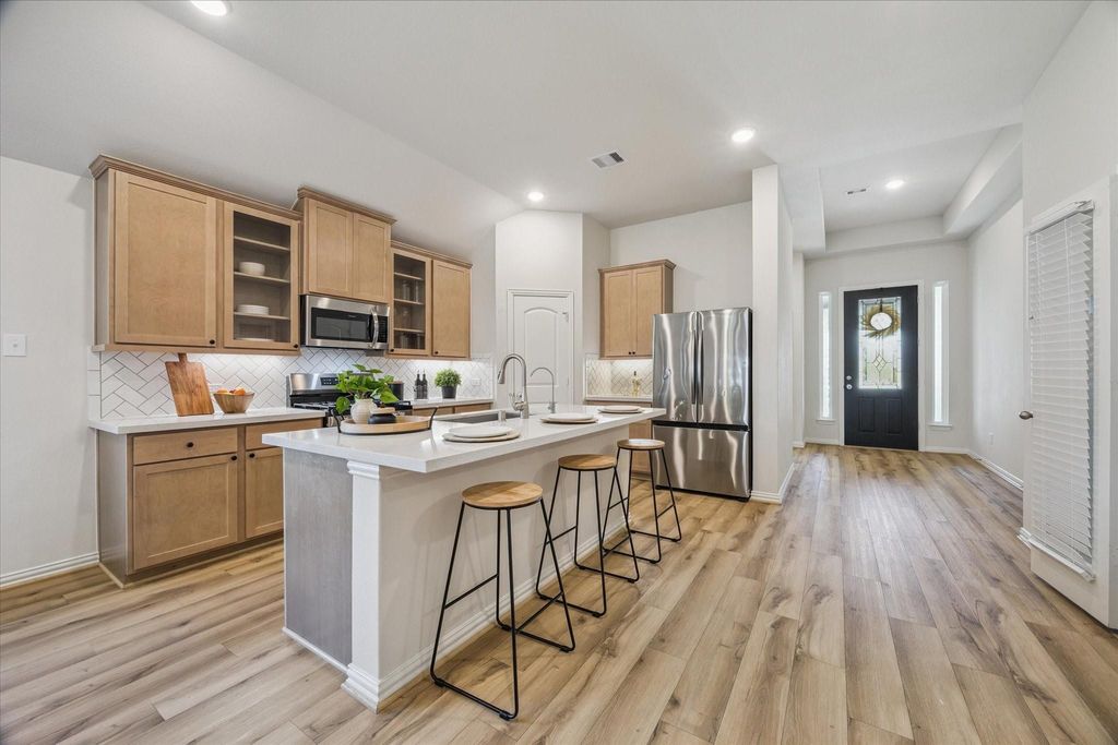 15419 Surrey Pines Lane, Houston, TX 77044