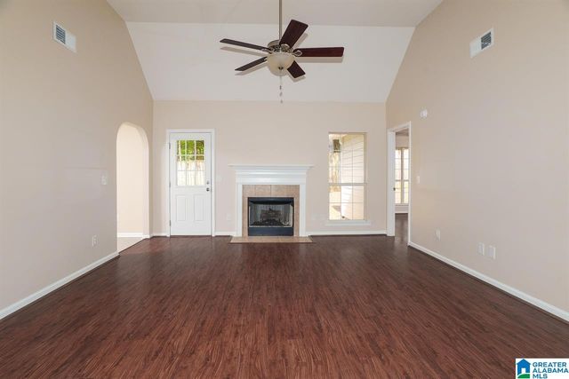 512 CAMDEN COVE CIRCLE, Calera, AL 35040