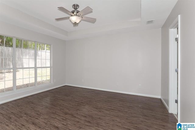 512 CAMDEN COVE CIRCLE, Calera, AL 35040