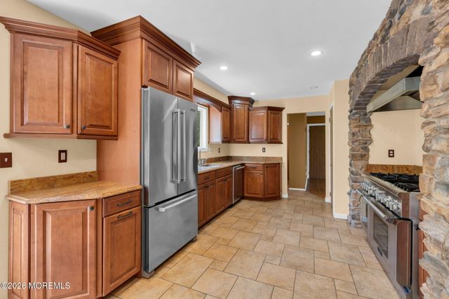 205 Frank Applegate Road, Jackson, NJ 08527