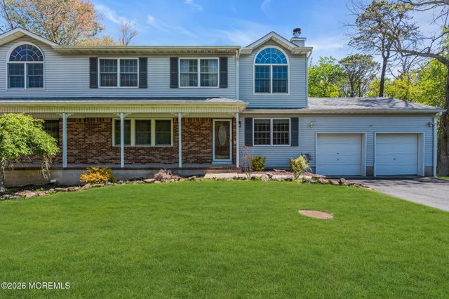 205 Frank Applegate Road, Jackson, NJ 08527