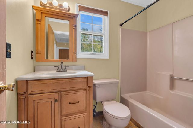 205 Frank Applegate Road, Jackson, NJ 08527