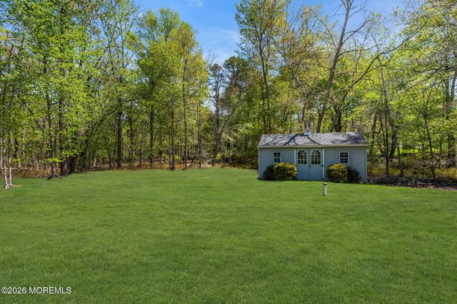 205 Frank Applegate Road, Jackson, NJ 08527