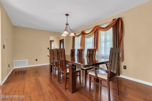 205 Frank Applegate Road, Jackson, NJ 08527