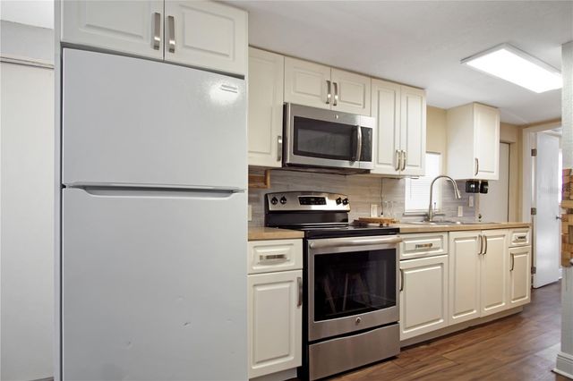 26 FOREST DRIVE 28 A, Davenport, FL 33837