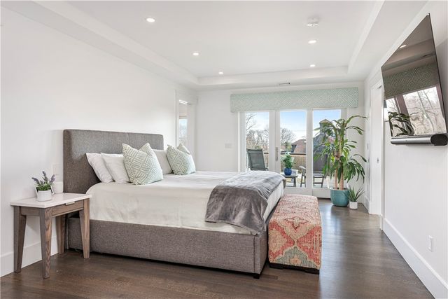 592 Tuckerman Avenue, Middletown, RI 02842