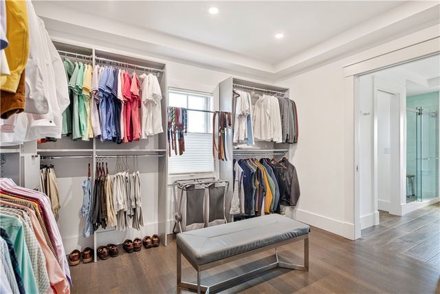 592 Tuckerman Avenue, Middletown, RI 02842