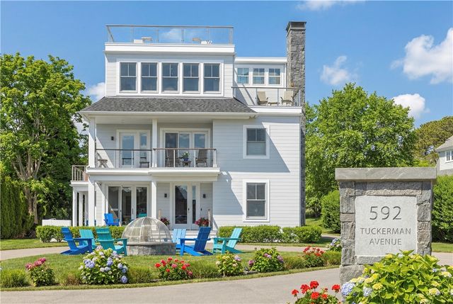 592 Tuckerman Avenue, Middletown, RI 02842