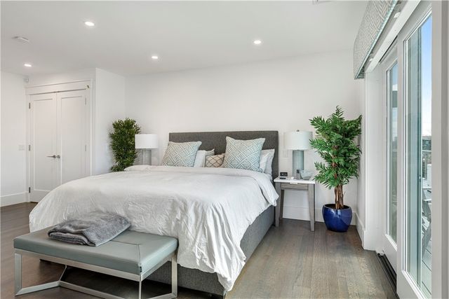 592 Tuckerman Avenue, Middletown, RI 02842