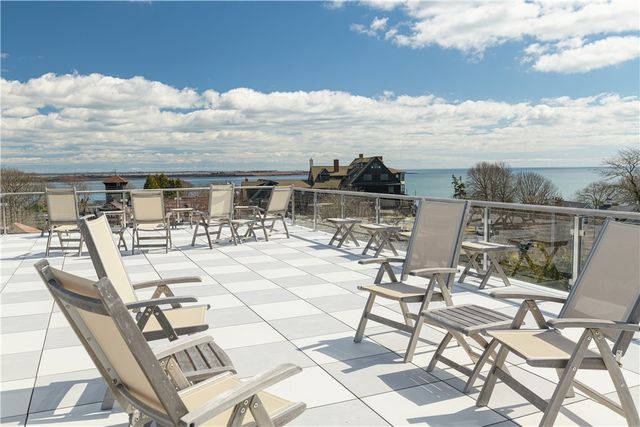 592 Tuckerman Avenue, Middletown, RI 02842