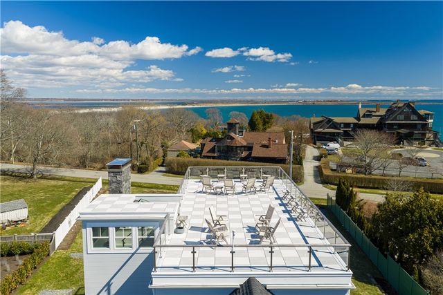 592 Tuckerman Avenue, Middletown, RI 02842