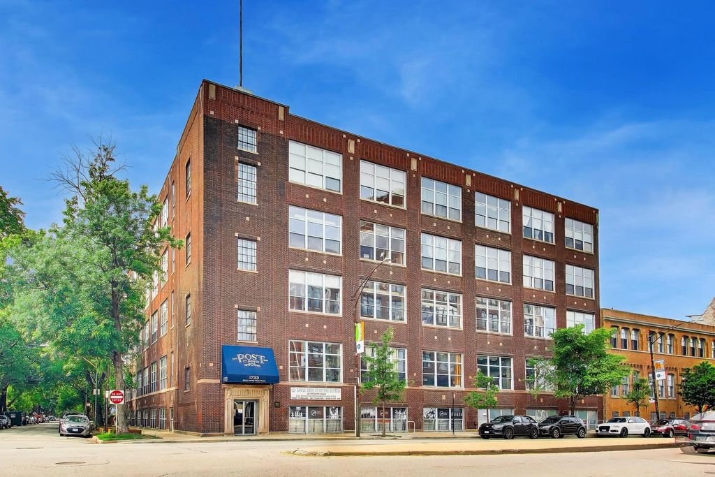 1733 W Irving Park Road 409, Chicago, IL 60613