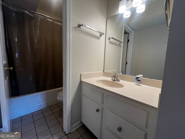 2165 S Milledge Avenue, Athens, GA 30605