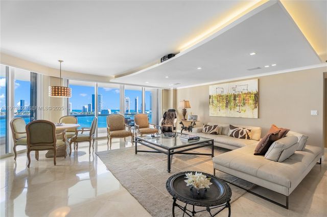 2600 Island Boulevard 1605, Aventura, FL 33160