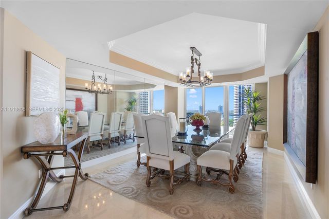 2600 Island Boulevard 1605, Aventura, FL 33160