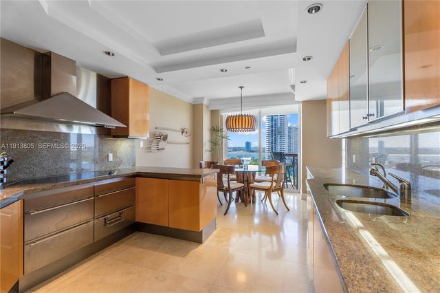 2600 Island Boulevard 1605, Aventura, FL 33160