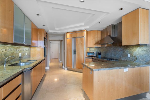 2600 Island Boulevard 1605, Aventura, FL 33160
