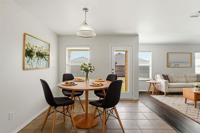 2008 Allyson Drive, Heartland, TX 75126